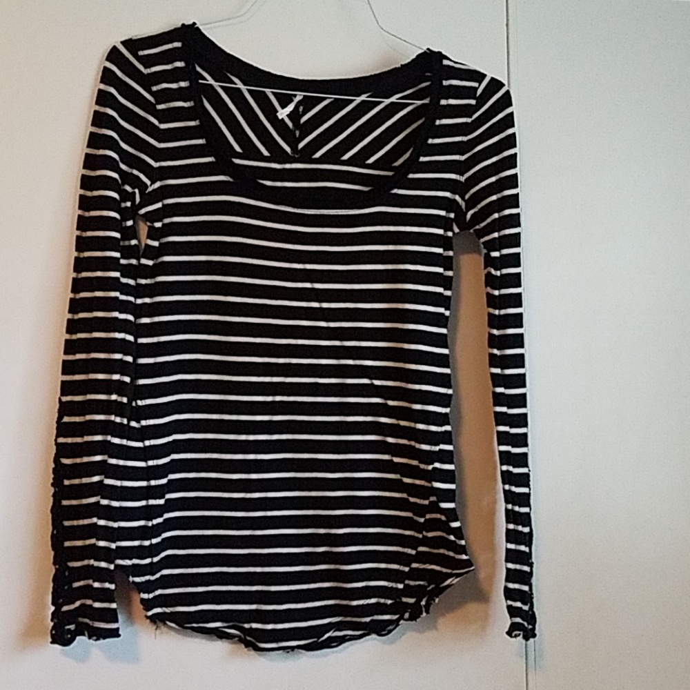 Free people long sleeved shirt